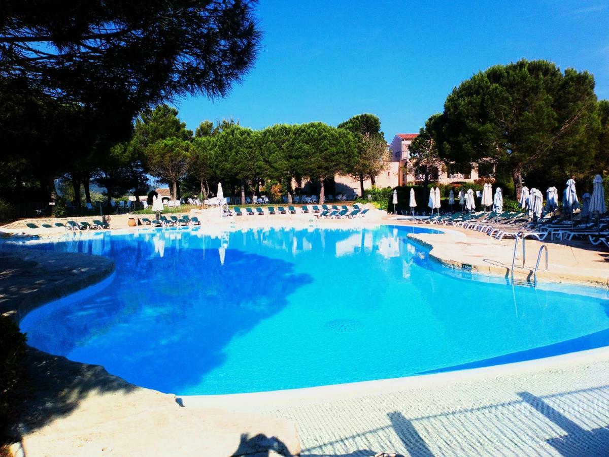 Charmant T2 Climatise Avec Belle Vue , Golf De Pont-Royal Mallemort Exterior foto